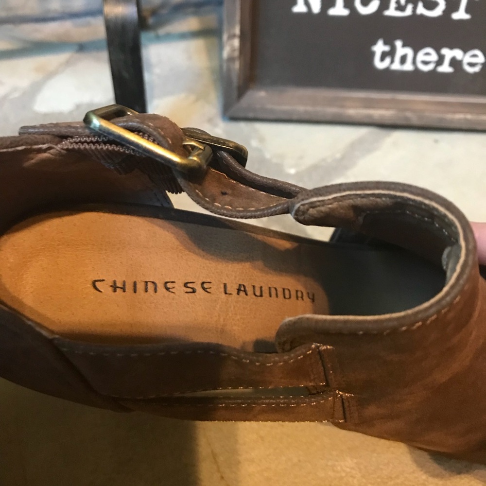 🎉HP🎉 NWOT Chinese Laundry Peep Toe Booties 7 1/2 - Picture 6 of 8